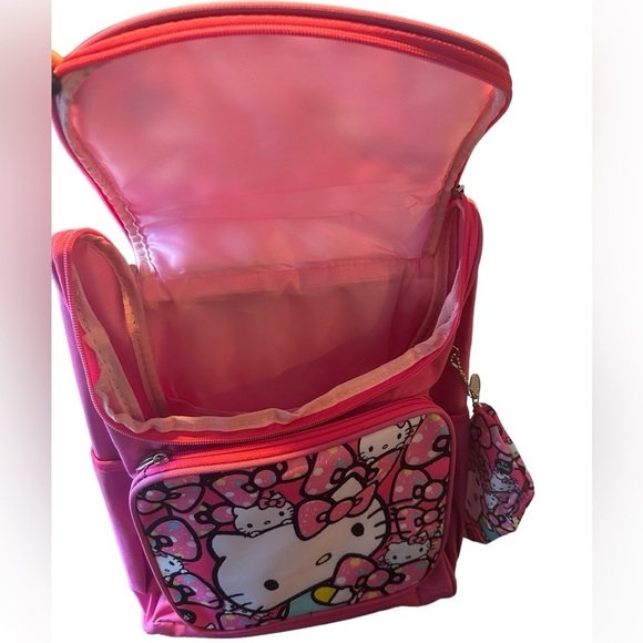 Hello Kitty Backpack - Picture 4 of 6